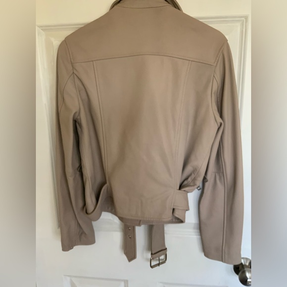 Walter Baker Women's Beige Leather Jacket - Picture 9 of 10